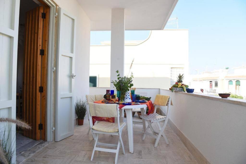 La Terrazza Di Alcino Apartment Torre Canne Exterior foto